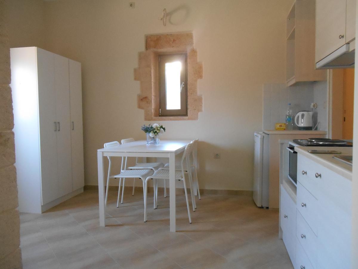 Arapakis Apartment 2 Aegina Екстериор снимка
