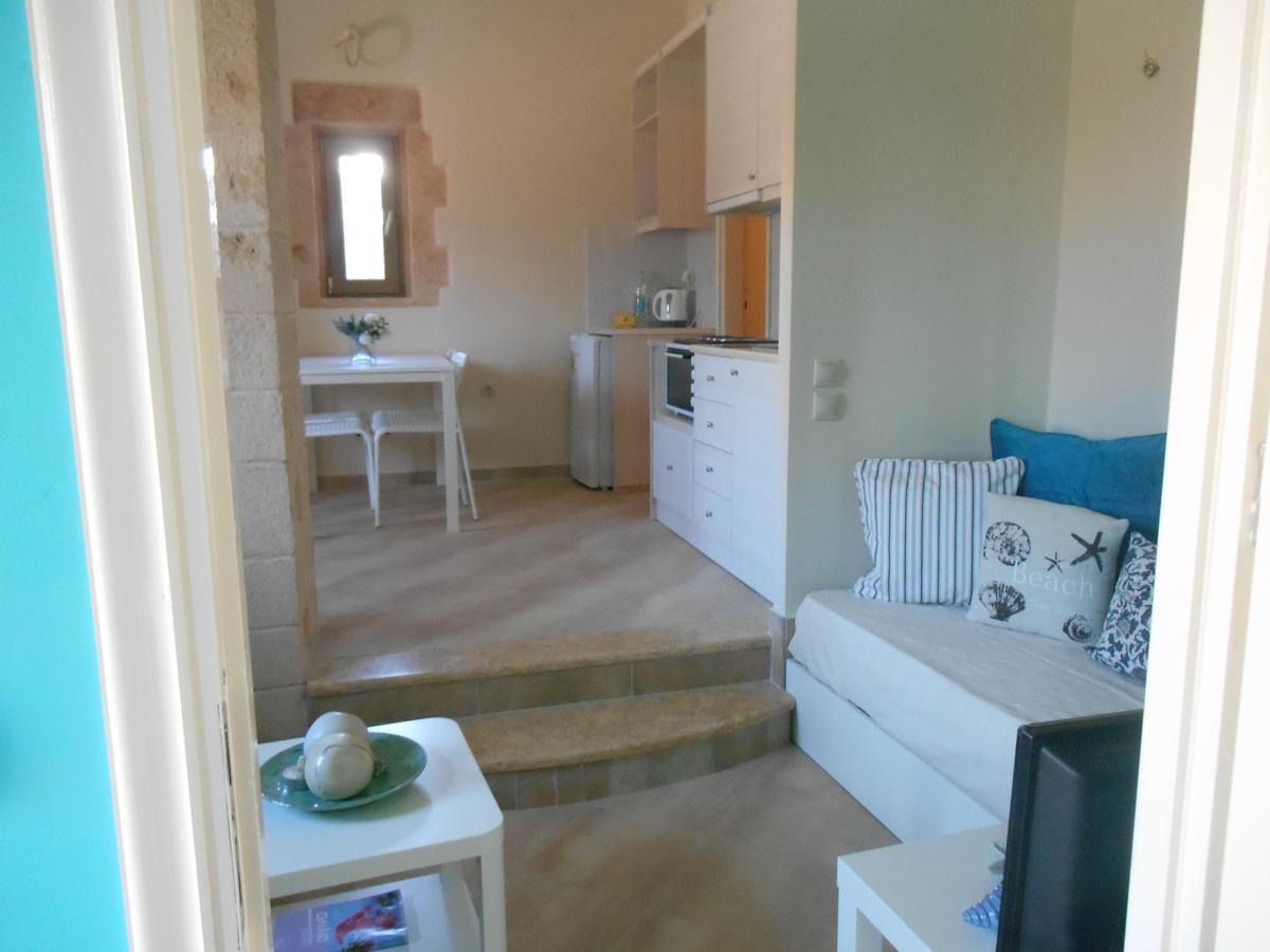 Arapakis Apartment 2 Aegina Екстериор снимка