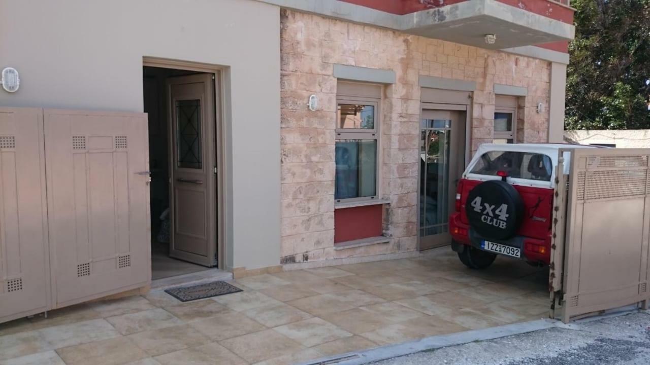 Arapakis Apartment 2 Aegina Екстериор снимка